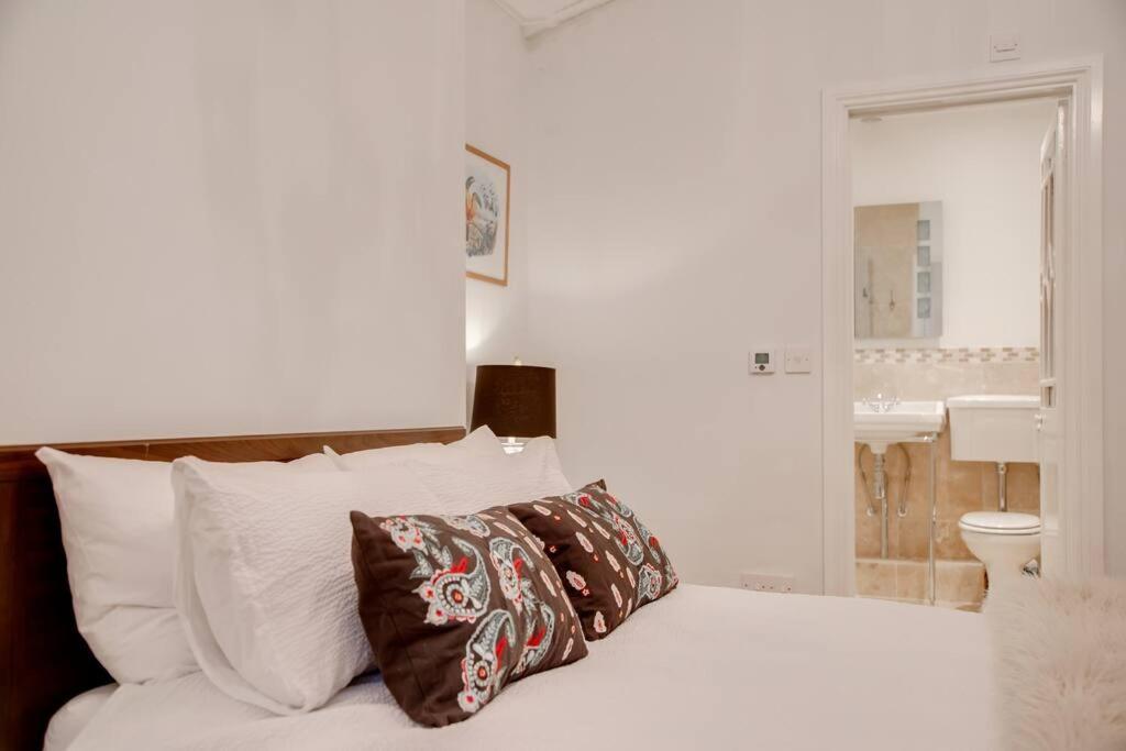 Princes Villa - Large Fully Self Contained Flat, 5 Minutes From The Sea Гастингс Экстерьер фото