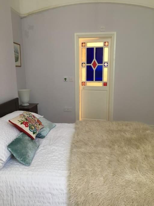 Princes Villa - Large Fully Self Contained Flat, 5 Minutes From The Sea Гастингс Экстерьер фото