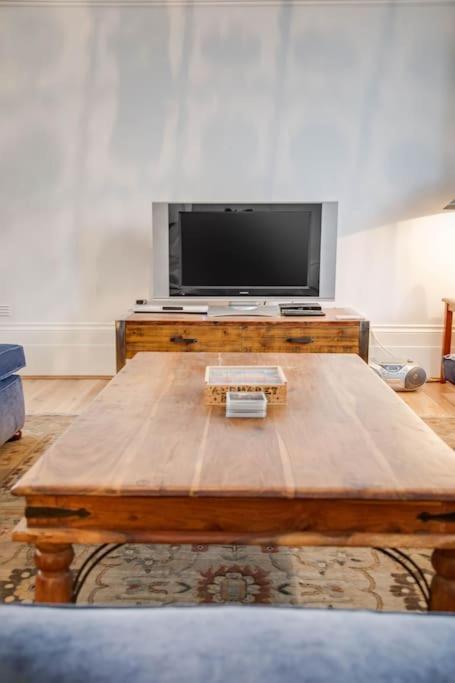 Princes Villa - Large Fully Self Contained Flat, 5 Minutes From The Sea Гастингс Экстерьер фото